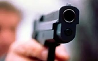 В Волгограде мужчине выстрелили в челюсть в баре