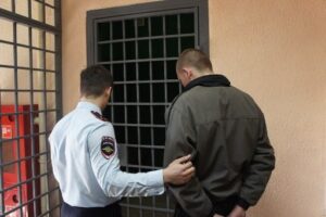48-летний волгоградец надругался над мальчиком и девочкой 8 лет