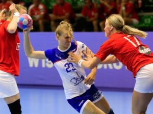 Волгоградка вывела сборную РФ в полуфинал чемпионата Европы по гандболу