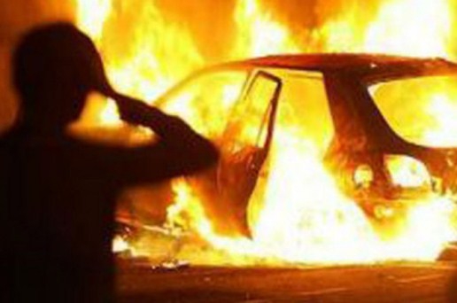 В Волгограде за ночь неизвестные сожгли две иномарки
