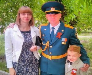 Волгоградские пожарные спасли мужчину из горящей квартиры