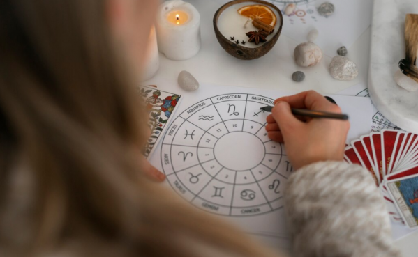 Гороскоп на 4 марта: кому стоит быть внимательнее за рулем