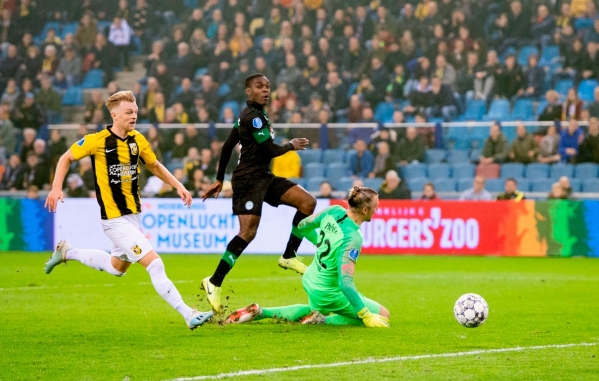 «Витесс» волгоградца Леонида Слуцкого проиграл дома «Гронингену»