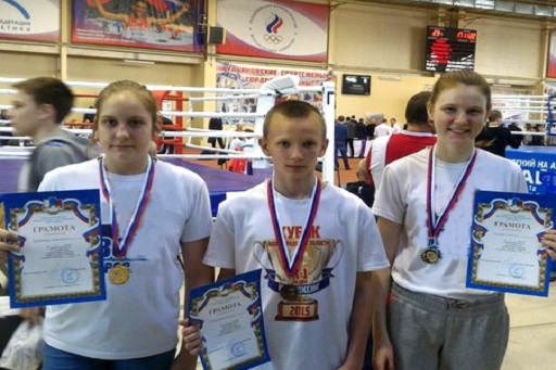 Из Ульяновска волгоградские кикбоксёры привезли 3 медали