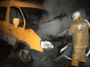 На юге Волгограда сгорела “Газель”