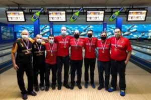 Волгоградцы завоевали три медали на чемпионате страны по боулингу