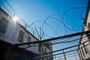 Волгоградцу грозит до 7 лет тюрьмы за угон автомобиля с мойки