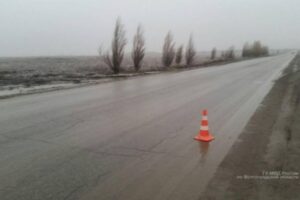 ГИБДД Волгограда предупреждает водителей об обледенении трасс