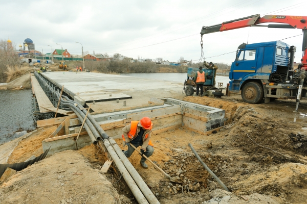 В Волгоградской области ремонтируют мост через Мечетку