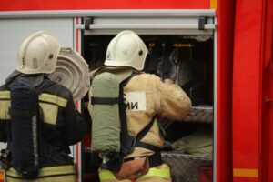 На севере Волгограда ночью сгорела «семерка»