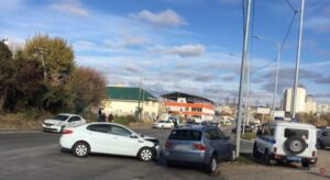 На севере Волгограда 26-летняя автоледи создала ДТП с шестью машинами