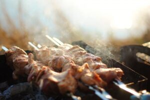 Невероятная вкуснятина: шашлык в луковом соке