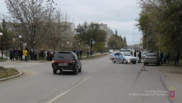 Под Волгоградом 76-летний пенсионер погиб под колесами ВАЗа