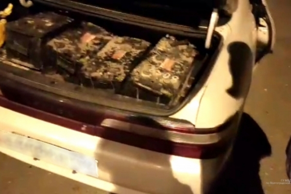 Волгоградец украл 15 аккумуляторов со списанных автобусов