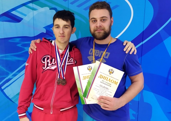 Волгоградский пловец привез две награды из Саранска