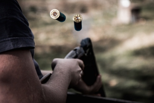 53-летний мужчина насмерть расстрелял соседа и его двух гостей в Быково