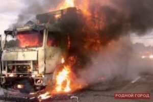 Грузовик «МАЗ» сгорел на юге Волгограда
