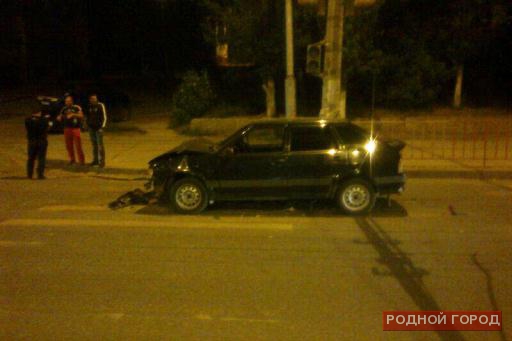 В Волгограде ищут очевидцев ДТП с «Мерседесом» на Тракторном