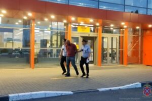 В Волгоградском аэропорту задержали депортированного из Турции россиянина