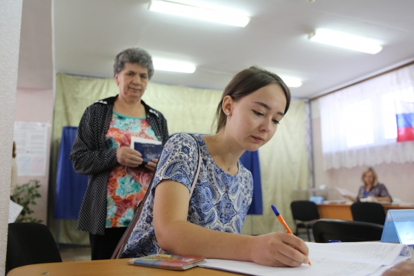 В Волгограде молодежь активно голосует на выборах