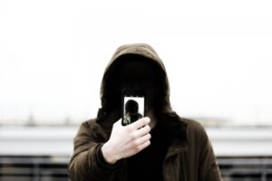 Волгоградцам сообщили об опасностях стать жертвой телефонных аферистов
