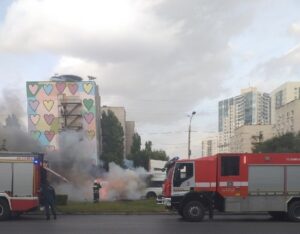 В центре Волгограда вечером загорелась маршрутка