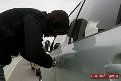 Житель Москвы в Волгограде инсценировал угон своего автомобиля