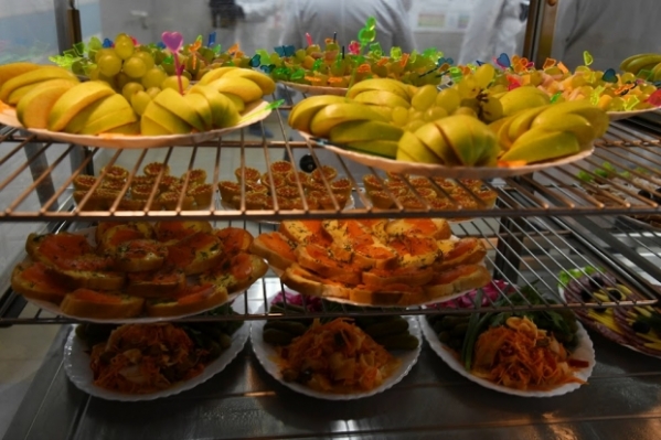 Волгоградцам рекомендуют есть мясо и бананы от осенней хандры