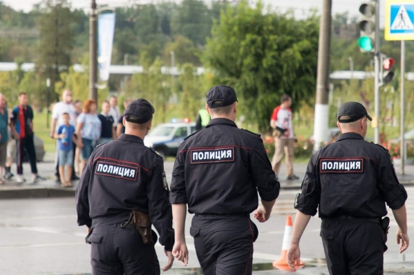 В Волгограде злоумышленники вынесли бытовую технику из двух квартир
