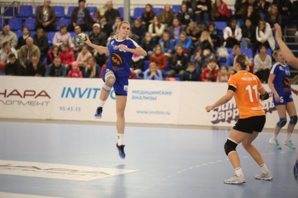 Волгоградское «Динамо» уступило дома «Ладе»