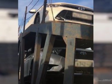 На трассе под Волгоградом задержали автовоз с угнанной иномаркой