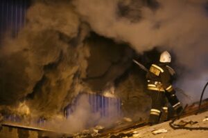 Под Волгоградом уволенный рабочий сжег дом своего начальника