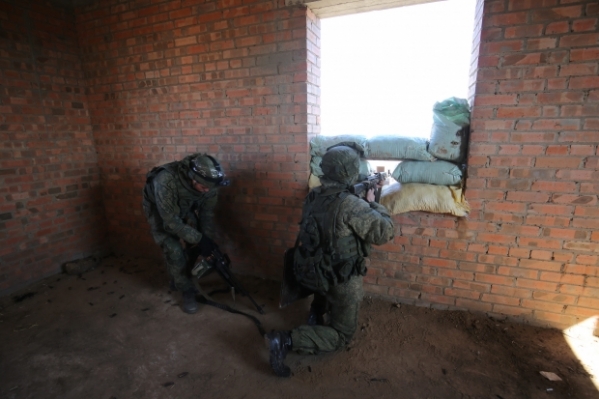 Под Волгоградом будущие разведчики впервые преодолели полосу препятствий