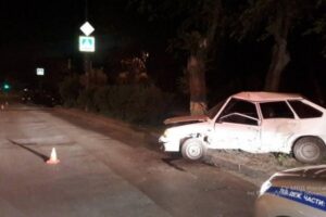 В ДТП в Ворошиловском районе пострадал 19-летний водитель ВАЗа