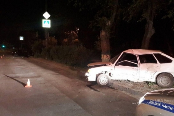 В ДТП в Ворошиловском районе пострадал 19-летний водитель ВАЗа