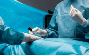 Волгоградские хирурги спасли женщину с редким заболеванием