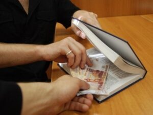 Волгоградский экс-руководитель Ростехнадзора задержан за взятку в 1,5 миллиона рублей