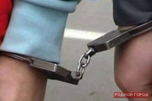 Полицейские задержали волгоградцев, обокравших торговые павильоны