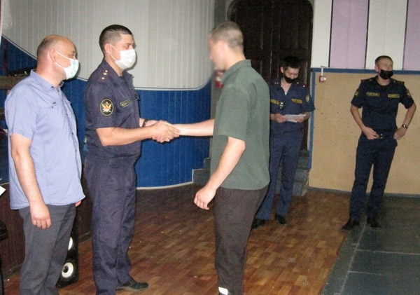 В волгоградских колониях вручили аттестаты