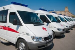 Девушка на ВАЗе протаранила остановку автобуса под Волгоградом