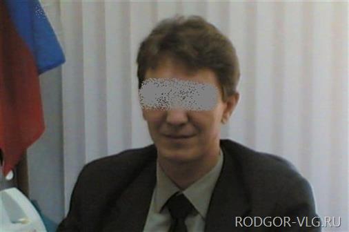 Судья на «Хонде» сбил двух дорожников в Волгоградской области