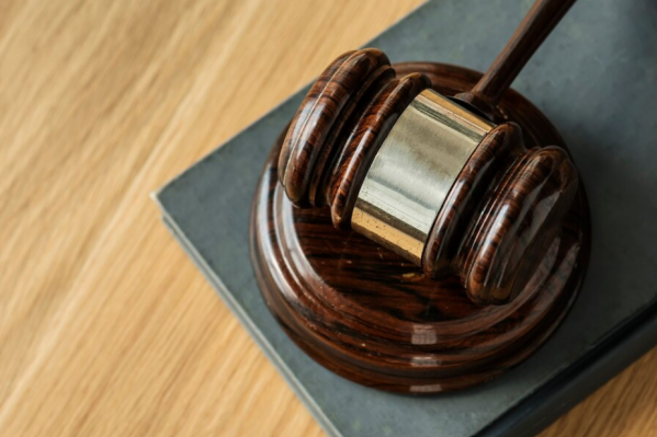 В Волгоградской области женщина получала пособие на ребенка, которого нет