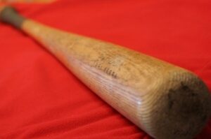 28-летний мужчина избил битой случайного прохожего под Волгоградом