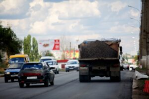 Грузовик с прицепом перевернулся на трассе Волгоград – Москва