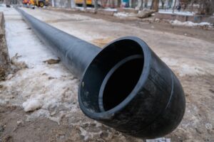Ремонт трубопровода на улице Казахской в Волгограде подходит к концу