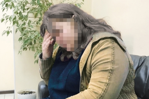 Муж волгоградки подозревается в убийстве приятеля: «Он пытал меня утюгом и резал лицо, но я его жалела»