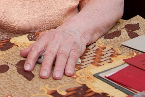 В Новоаннинском районе ищут 89-летнюю пенсионерку