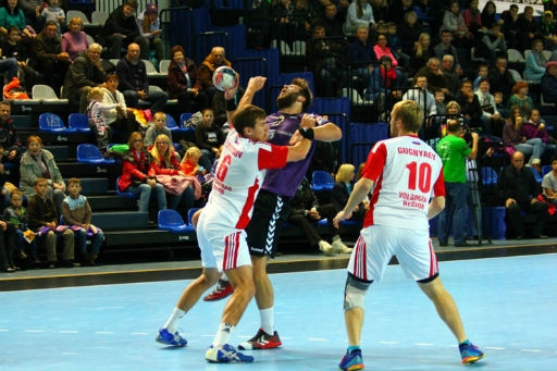 Волгоградский “Каустик” сыграет с чемпионом России