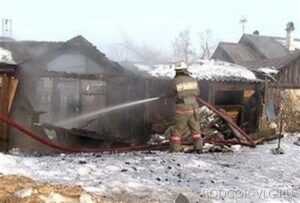 Под Волгоградом в сарае сгорел 16-летний подросток