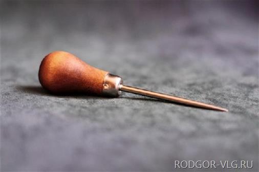 Под Волгоградом мужчину ограбили под угрозой шила